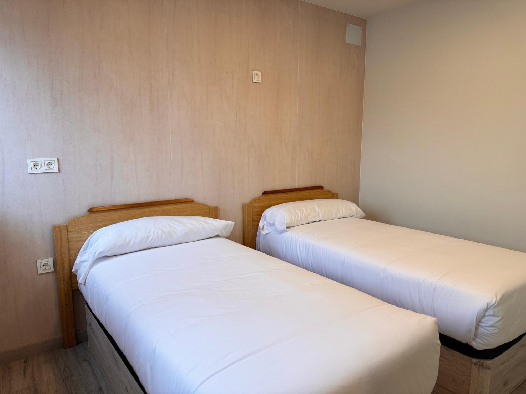 Hotel Marques De Aguilar Агилар-де-Кампоо Экстерьер фото